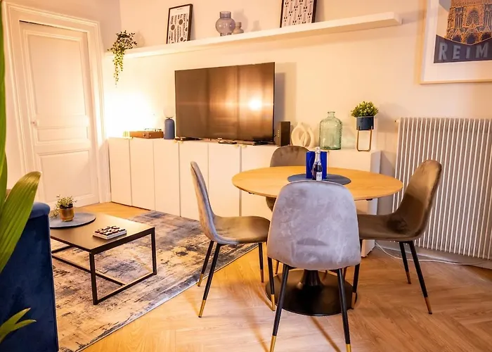 Les Teintes Royales Lägenhet